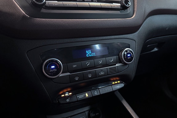 Hyundai i20 15 of 16