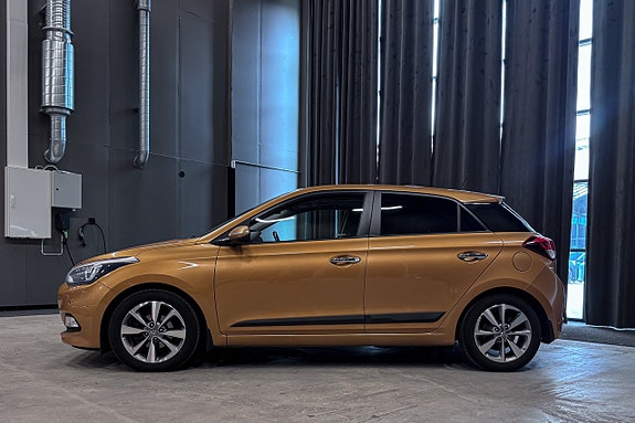 Hyundai i20 3 of 16