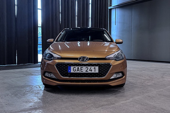 Hyundai i20 9 of 16