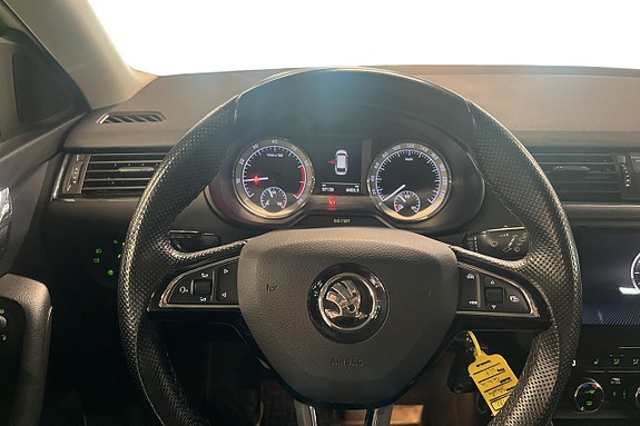 Skoda Octavia 12 of 25
