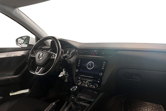 Skoda Octavia 15 of 25