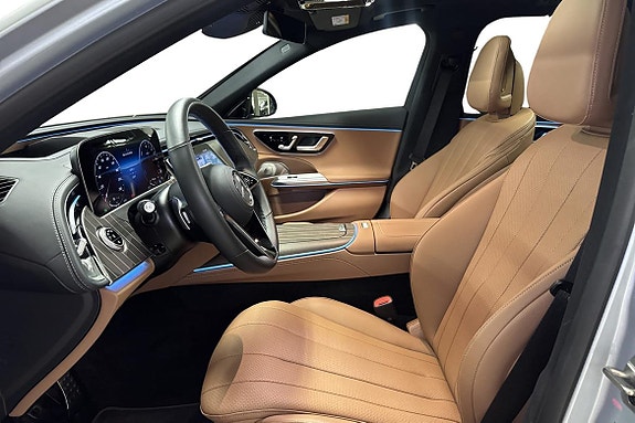 Mercedes-Benz E300 de 14 of 27