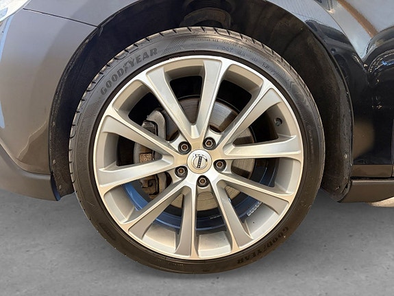 Volvo V40 Cross Country 8 of 22