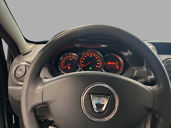Dacia Duster 14 of 15