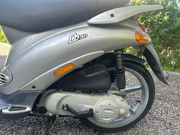 Piaggio LB50 4 of 8