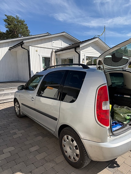 Skoda Roomster 2 of 4