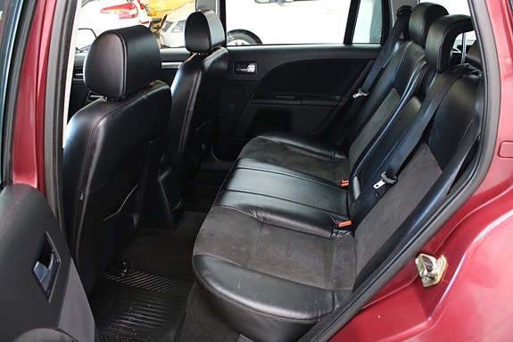 Ford Mondeo 9 of 12