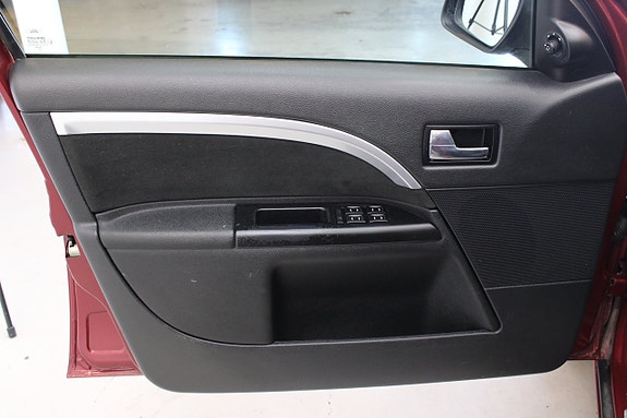 Ford Mondeo 7 of 12