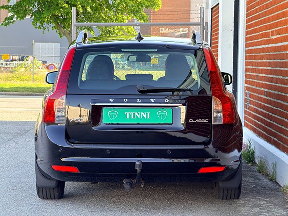 Volvo V50 4 of 19