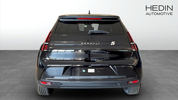 Renault 5 E-Tech 7 of 12