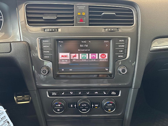 Volkswagen Golf Alltrack 11 of 14
