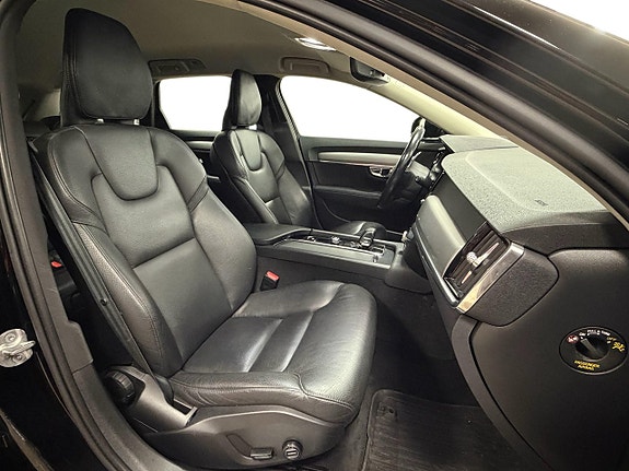 Volvo V90 11 of 28