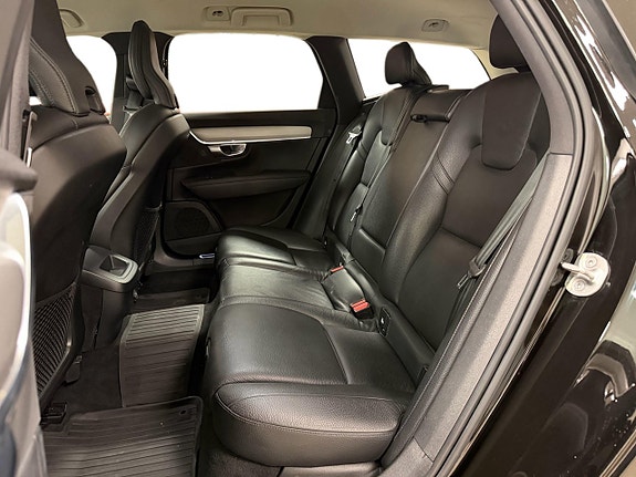 Volvo V90 12 of 28