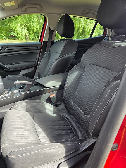 Renault Megane IV 4 of 9