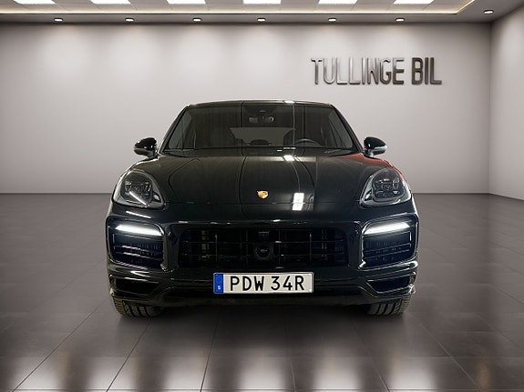 Porsche Cayenne 8 of 30