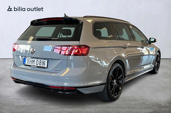Volkswagen Passat 6 of 30