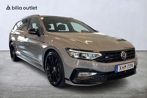 Volkswagen Passat 8 of 30