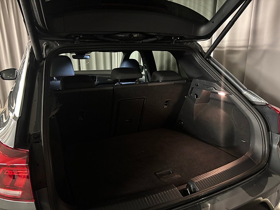 Volkswagen T-Roc 7 of 19