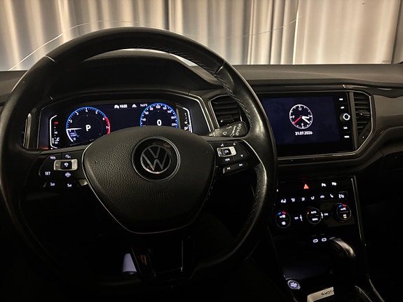 Volkswagen T-Roc 16 of 19
