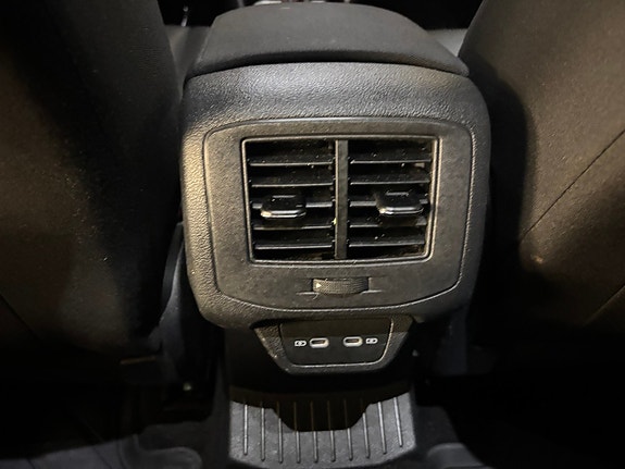 Volkswagen T-Roc 11 of 19