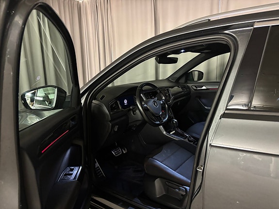 Volkswagen T-Roc 12 of 19
