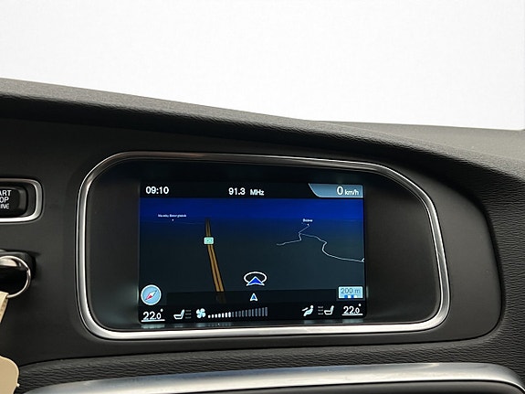 Volvo V40 21 of 30