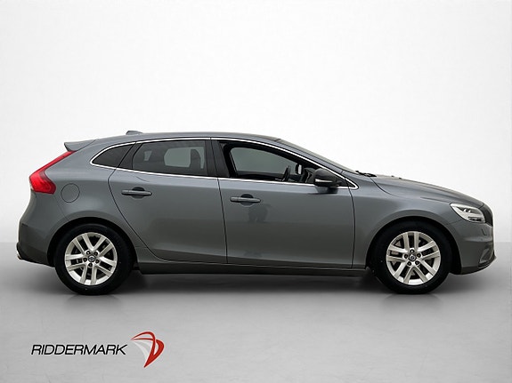 Volvo V40 9 of 30