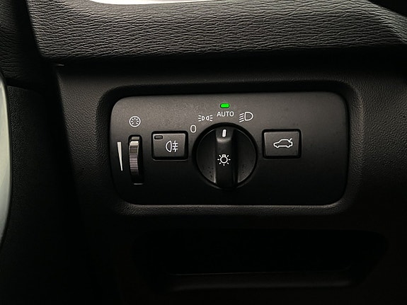 Volvo V40 16 of 30