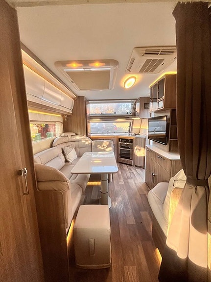 KABE IMPERIAL 600 Xl Fk Ks. FULLT UTRUSTAD SE NEDAN.2019 7 of 12