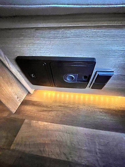 KABE IMPERIAL 600 Xl Fk Ks. FULLT UTRUSTAD SE NEDAN.2019 12 of 12