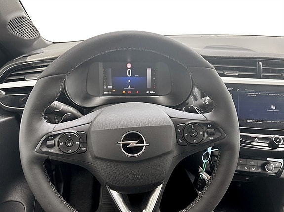 Opel Corsa 7 of 16