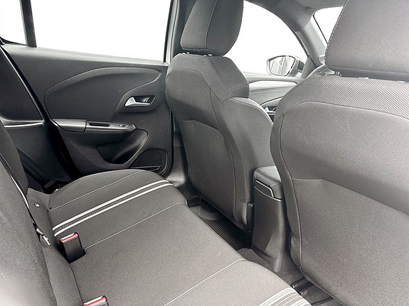 Opel Corsa 13 of 16