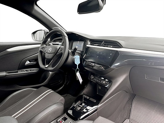 Opel Corsa 12 of 16