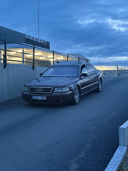 Audi A8 6 of 7