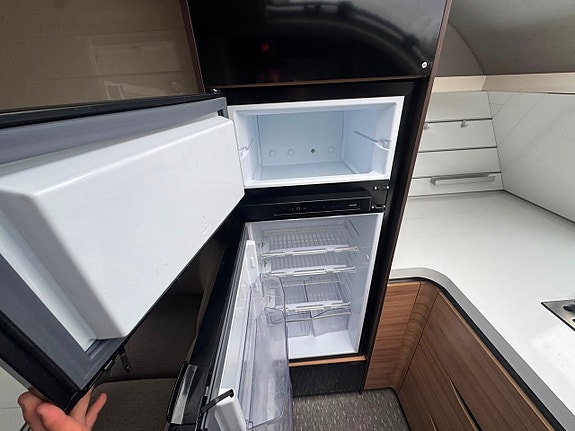 Adria ALPINA 663HT 8 of 18