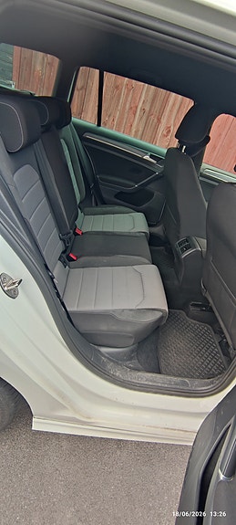Volkswagen Golf VII 6 of 11