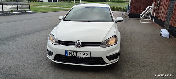 Volkswagen Golf VII 2 of 11