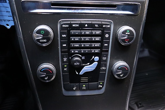 Volvo XC60 23 of 25