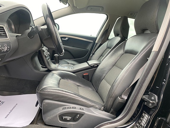 Volvo V70 16 of 17