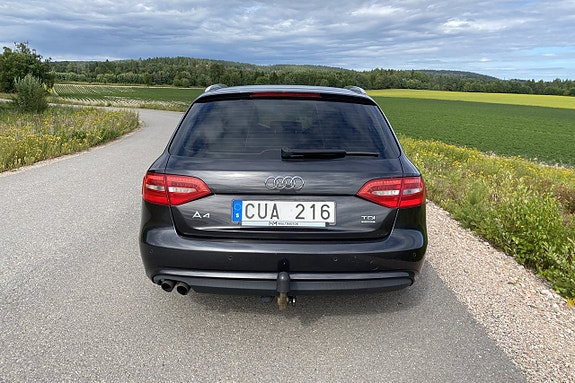 Audi A4 4 of 18