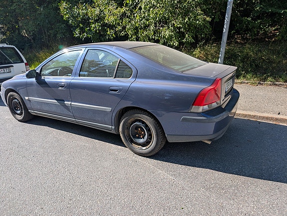 Volvo S60 3 of 7