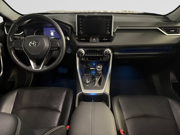 Toyota RAV4 12 of 20