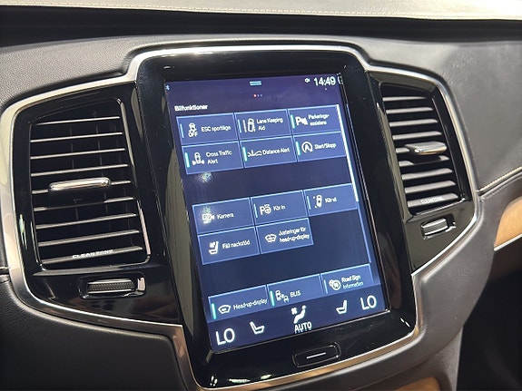 Volvo XC90 26 of 26