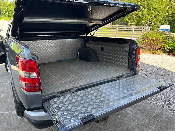 Mitsubishi L200 7 of 7