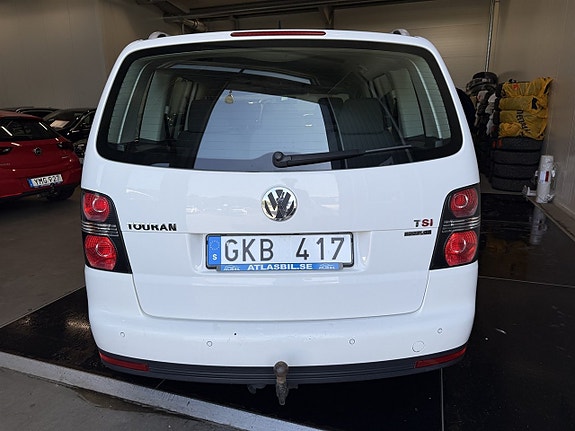 Volkswagen Touran 4 of 20