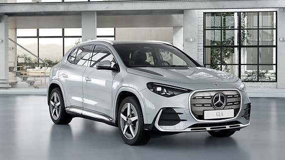 Mercedes-Benz GLA35 2 of 10