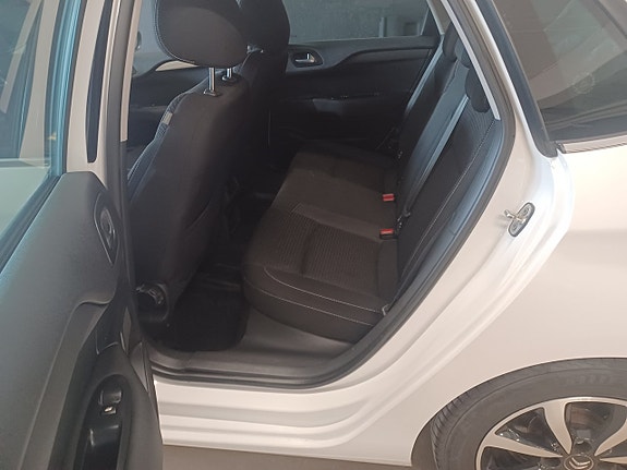 Citroen C4 11 of 22