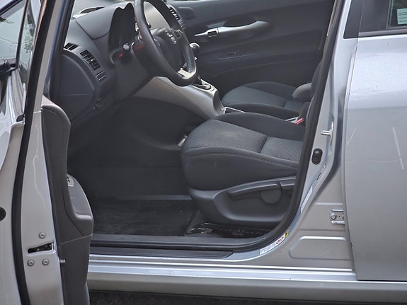 Toyota Auris 18 of 22