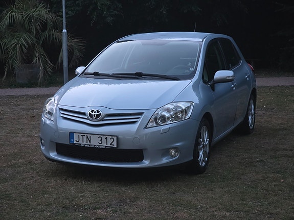 Toyota Auris 16 of 22