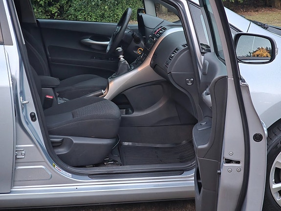 Toyota Auris 21 of 22